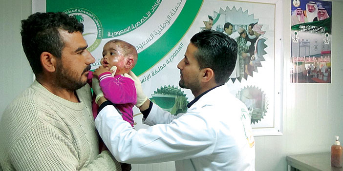 3135 لاجئ سوري راجعوا العيادات السعودية في مخيم الزعتري 