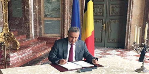  السفير الأحمد يقدم واجب العزاء في مقر وزارة الخارجية