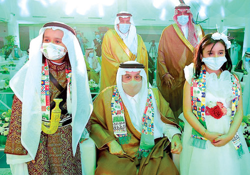  أمير منطقة الرياض خلال رعايته الحفل