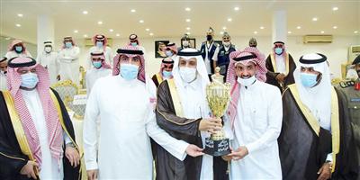 الأمير عبد الرحمن بن عبد الله يرعى انطلاقة سباقات ميدان الفروسية بالمجمعة 