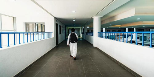طلاب وطالبات «تعليم الرياض» يعودون للمقاعد الدراسية 