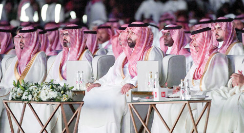 الأمير محمد بن عبدالعزيز يرعى حفل مهرجان «جازان 2026» 