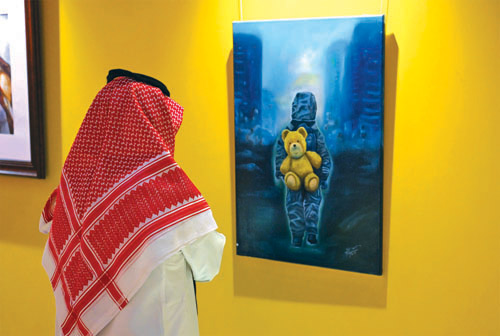 «ظلّ لا يتبع صاحبه» في فنون أبها 