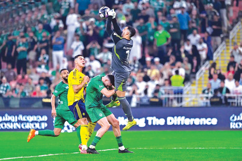 الأهلي على أعتاب اللحاق بالمنافسين بعد فوزه على النصر