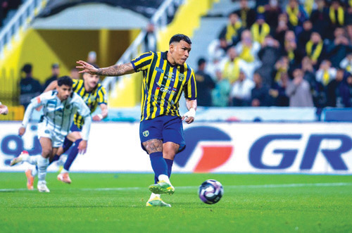 التعاون فاز على الشباب وعينه على الوصافة