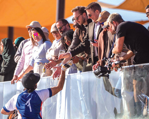 حضور جماهيري لافت لبطولة العُلا لبولو الصحراء 