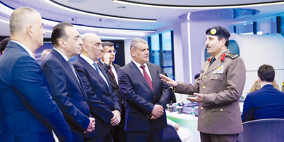 وفد الداخلية العراقي يتجول في مرافق الأمن العام 