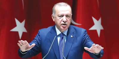 أردوغان يطالب قسد بإلقاء السلاح وتجنب الاستفزازات 