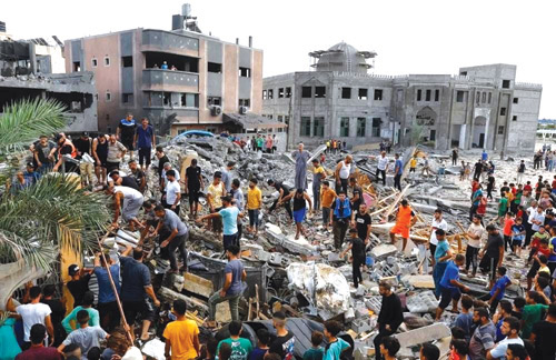 في أعنف غارات إسرائيلية على القطاع منذ وقف إطلاق النار 