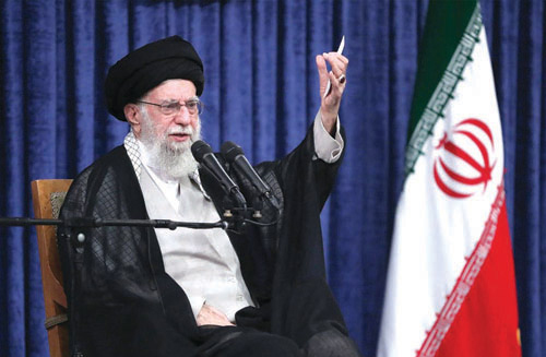 خامنئي: أي هجمات على إيران ستتحول إلى صراع إقليمي في المنطقة 