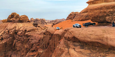 توافد ملحوظ على «مطل حسمى» بتبوك 