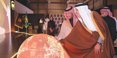 الجاسر يفتتح مركز عمليات شركة UPS في قرية الشحن الجوي بمطار الملك خالد الدولي 