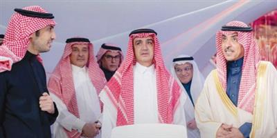 وزير الإعلام يدشن المبنى الرئيس الجديد لـ«العربية» في الرياض 