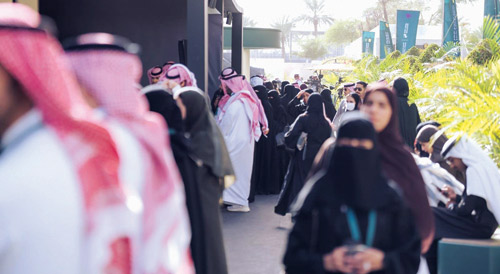 بأكثر من 5000 زائر 