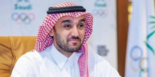  وزير الرياضة