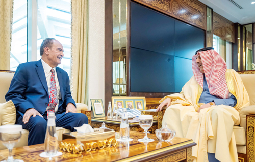 نائب وزير الداخلية المُكلف يستقبل رئيس لجنة الأخوة الأردنية - السعودية 