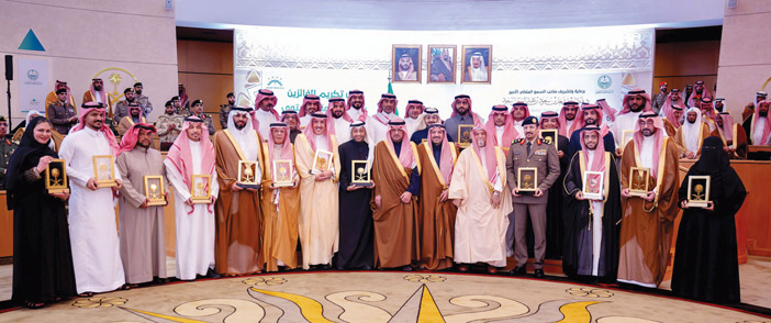 أوصى صناع المحتوى بالصدق والالتزام بالقيم واستحضار أثر ما يقدمونه على عقول الأجيال 