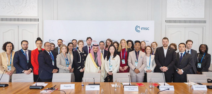  وزير الخارجية خلال مشاركته في الجلسة الحوارية