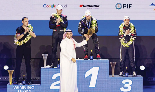 الألماني «فيرلاين» بطلاً للجولة (4) من الفورمولا 