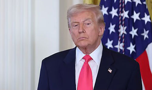 ترامب يدعو حماس إلى التخلي عن سلاحها بشكل «كامل وفوري» 