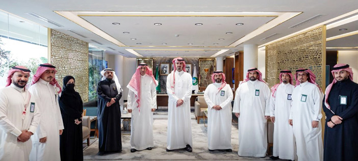 أمين منطقة الرياض يكرم فريق وكالة التنمية الحضرية 