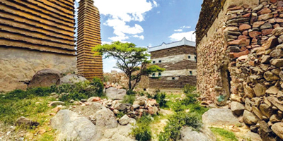 ورشة متخصصة لترميم قرية وطن «آل خلف» التراثية 