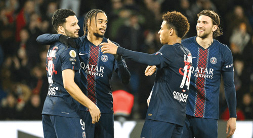 باريس سان جيرمان يستعيد الصدارة 