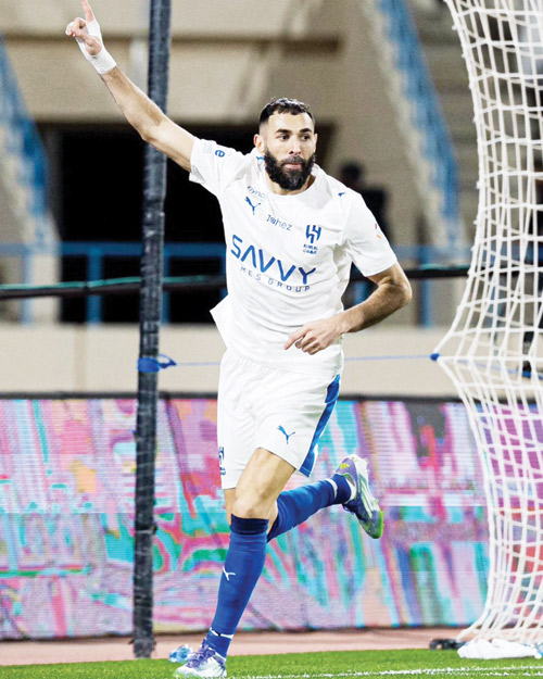 الإصابات تشدد قبضتها على الهلال وتضم نيفيز لـ«6» من زملائه 