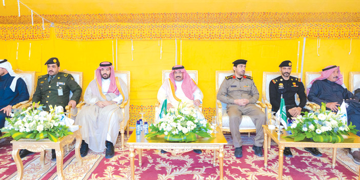 المحافظ وعدد من الحضور