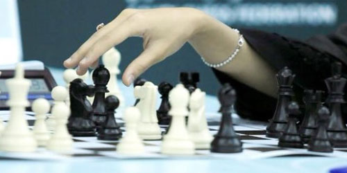 الباحة تطلق بطولة الشطرنج للسيدات 