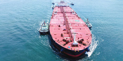 ارتفاع تكاليف شحن النفط والغاز مع تهديد إيران بإغلاق مضيق هرمز 