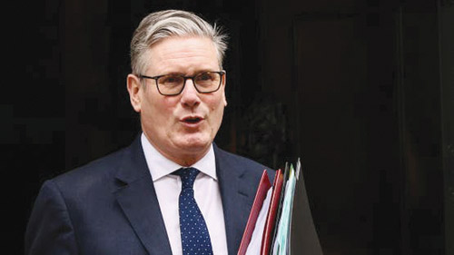 ستارمر: واشنطن تستخدم قواعدنا لقصف منصات صواريخ إيران 