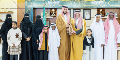 أمير المنطقة الشرقية يستقبل عددًا من الأيتام تزامناً مع اليوم العالمي 