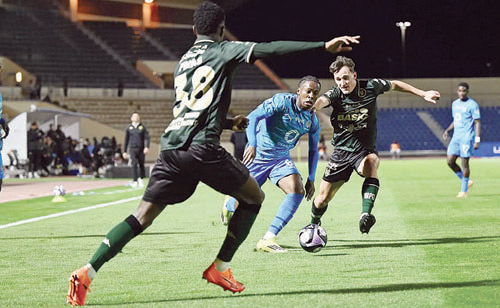  الخلود فاز على نيوم وعدل مساره