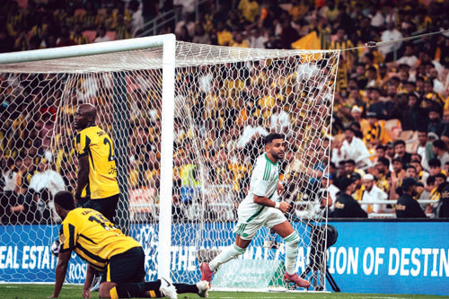  من لقاء سابق بين الأهلي والاتحاد