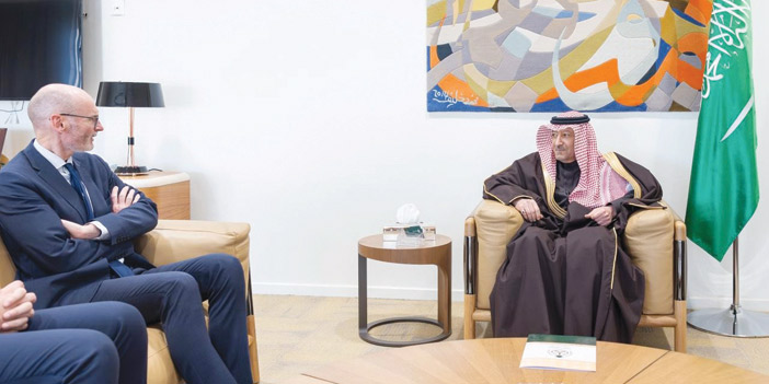 نائب وزير الخارجية خلال استقباله السفير البريطاني