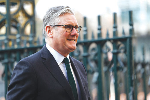 بريطانيا: نعمل مع الحلفاء لدعم الملاحة عبر مضيق هرمز 