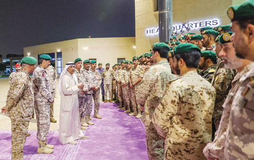 أشاد بجهود منتسبي القوات المسلحة بدول المجلس 