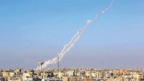 القوات المسلحة القطرية تعلن التصدي لموجة صاروخية ثانية استهدفت أراضيها 