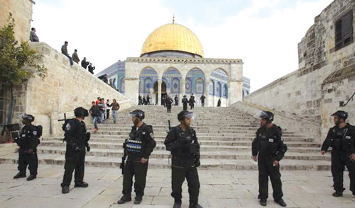 الاحتلال الإسرائيلي يواصل إغلاق المسجد الأقصى لليوم الثامن عشر على التوالي 