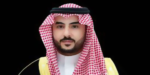  وزير الدفاع