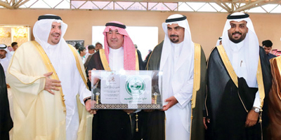 محافظ البدائع يشهد حفل سباق الفروسية 