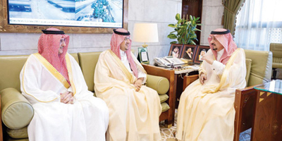 أمير منطقة الرياض يستقبل مديري فروع الصحة والنقل والتجارة 