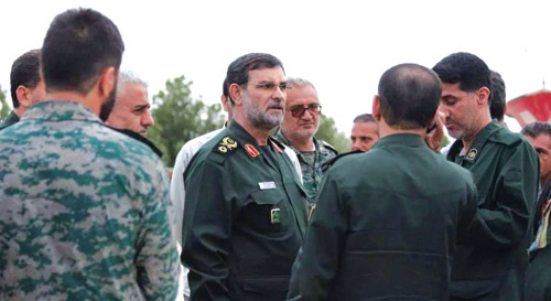 «الحرس الثوري» الإيراني يؤكد مقتل قائد البحرية 