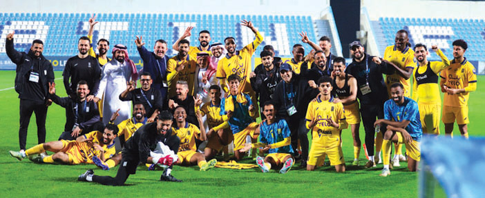 العروبة خامساً وعينه على روشن 