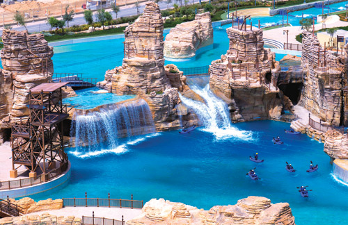 أكواريبيا القدية: 22 لعبة مائية في تضاريس جبال طويق 