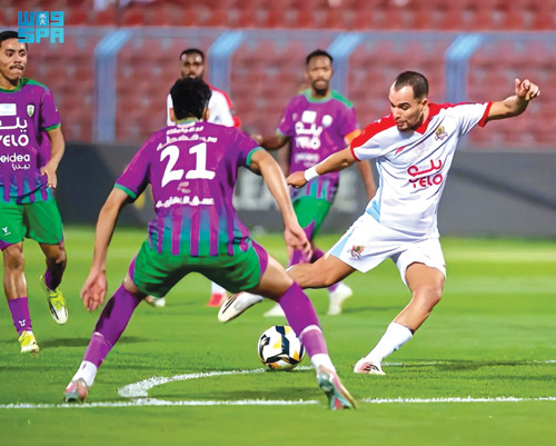 صعد إلى «يلو» وهزم الهابط من «روشن» 